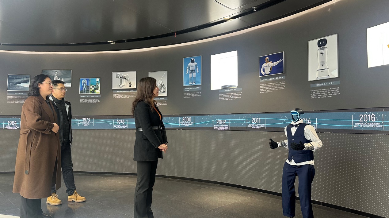 必威BETWAY西汉姆联赴河南合众信泰科技有限公司...